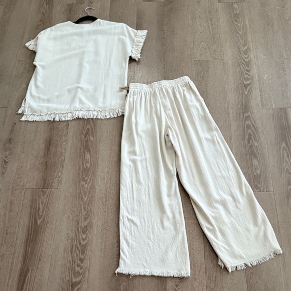 Coco + Carmen Cream Set - Picture 5 of 6